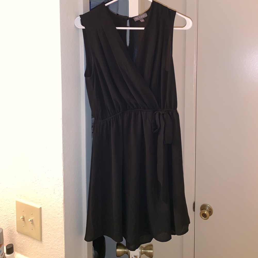 Size large black dress